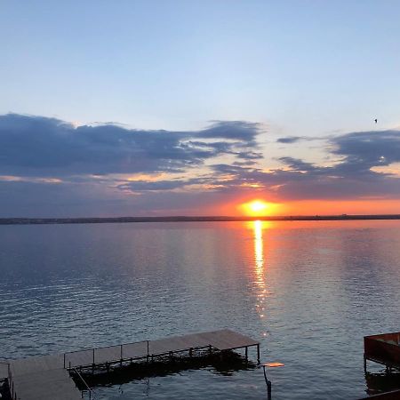 Апартаменты Mamaia Lake View Экстерьер фото